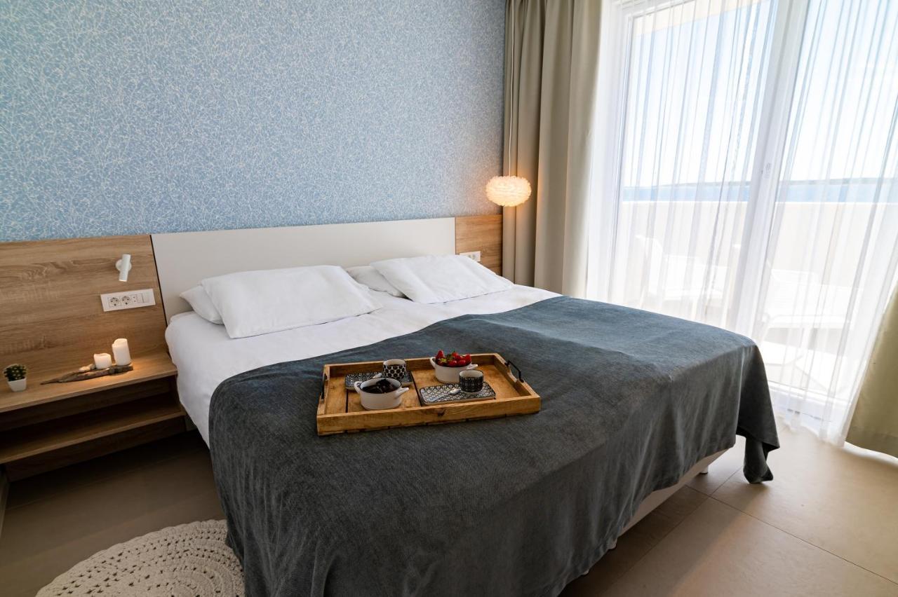 Villa Natura Luxury Apartments Мандре Экстерьер фото
